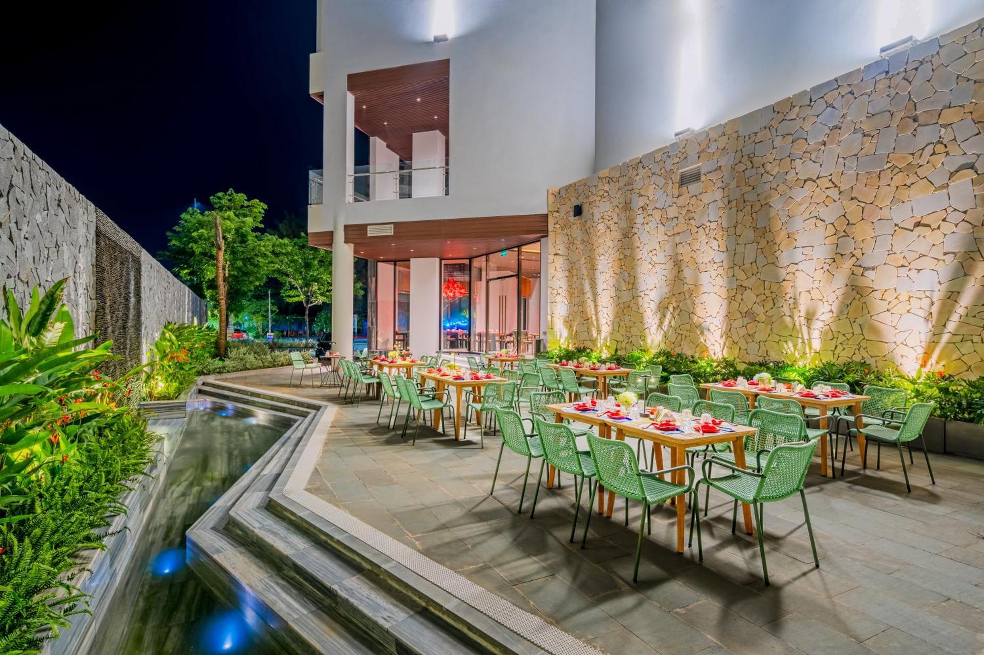 Poseido Hotel Quang Binh ด่งเฮ้ย ภายนอก รูปภาพ