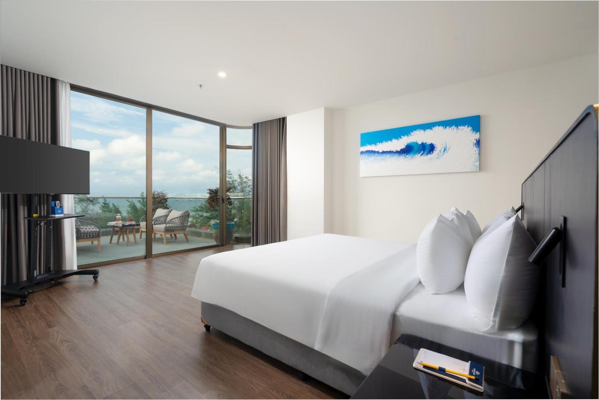 Poseido Hotel Quang Binh ด่งเฮ้ย ภายนอก รูปภาพ