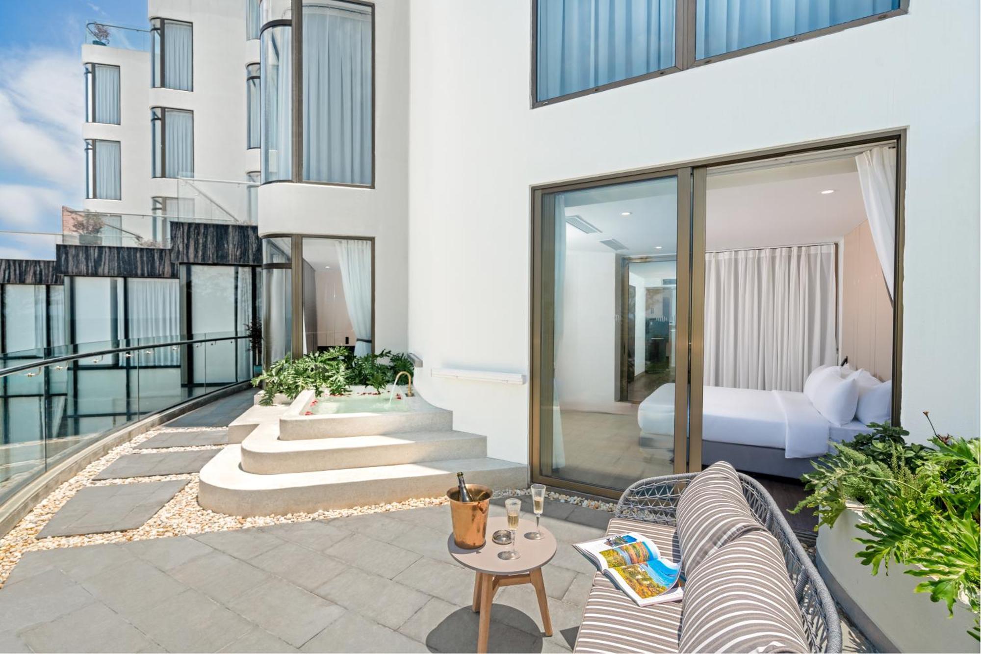 Poseido Hotel Quang Binh ด่งเฮ้ย ภายนอก รูปภาพ