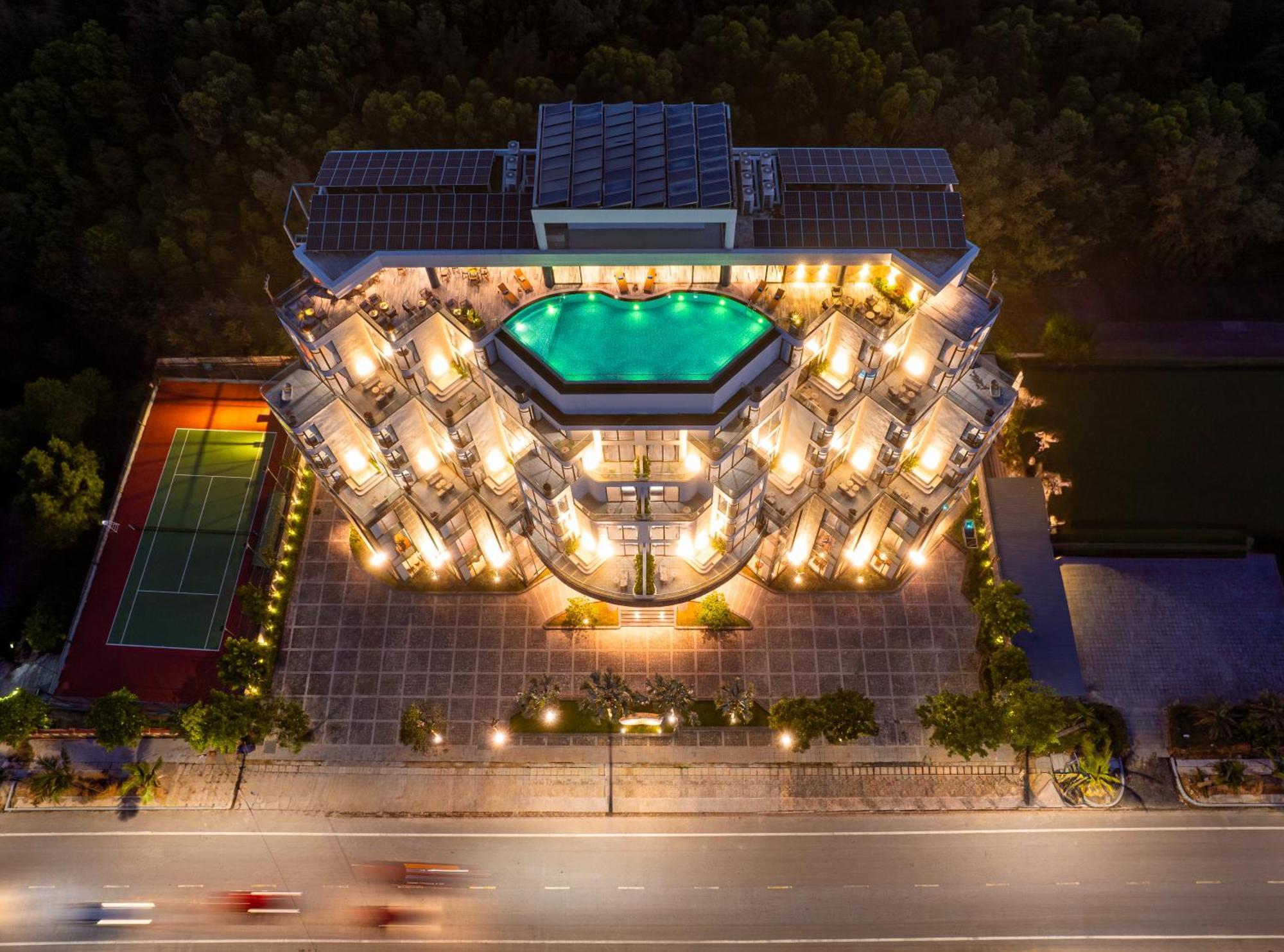 Poseido Hotel Quang Binh ด่งเฮ้ย ภายนอก รูปภาพ